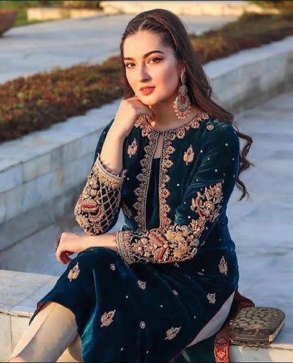 3PC Ready-to-Wear Embellished Velvet Dress – Dark Blue