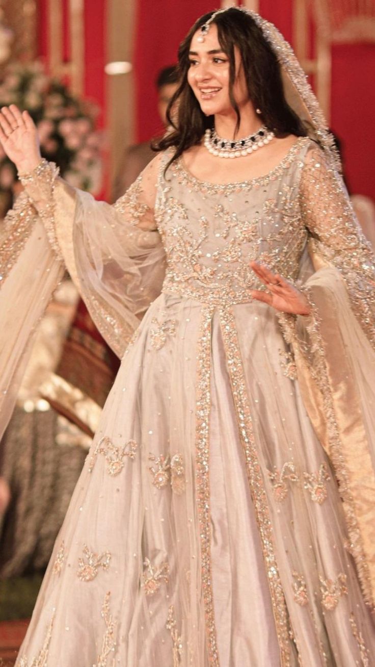 Elegant Light Grey  Maxi Gown – The Perfect Bridal Choice